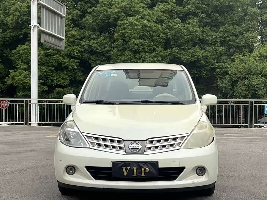 Nissan Tiida 2009