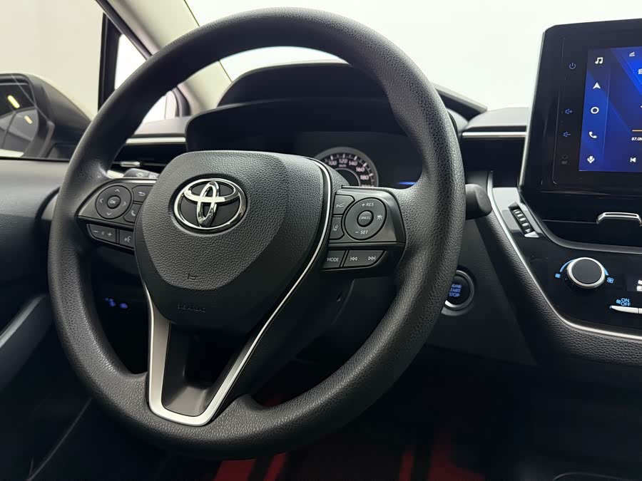 Toyota Corolla 2021 — фото 13