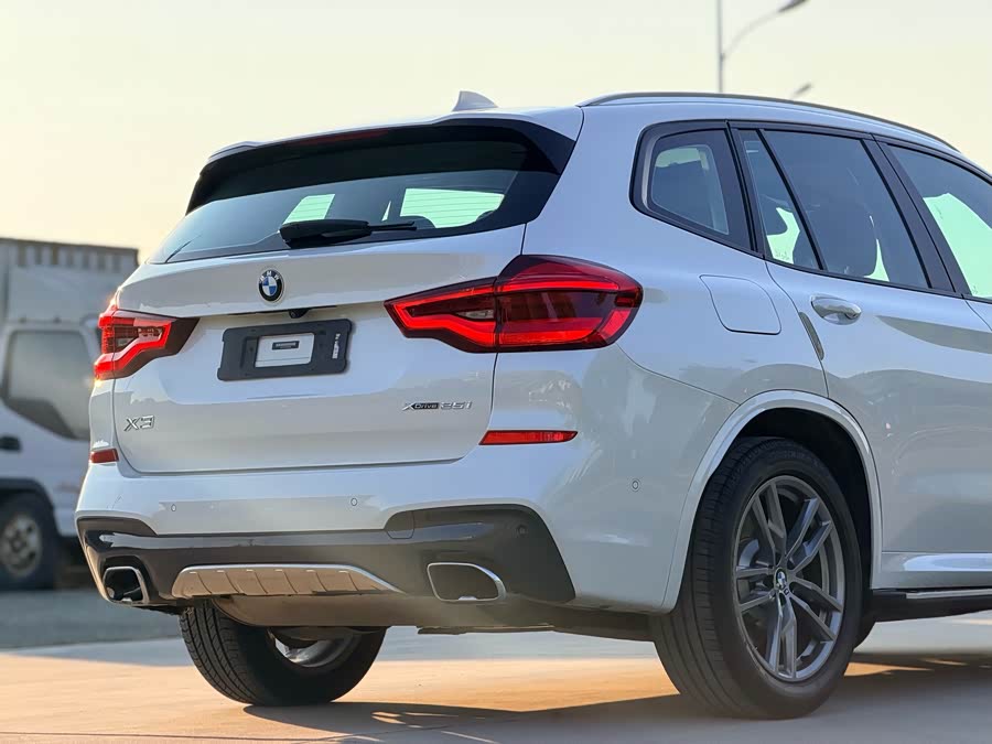BMW X3 2018 — фото 8