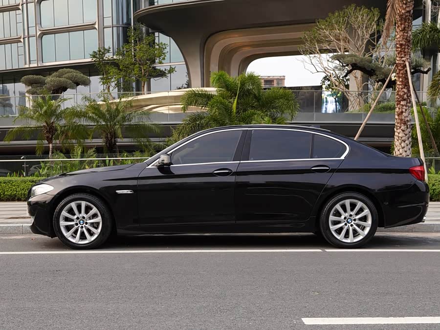 BMW 5 Series 2011