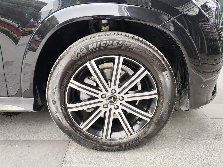 Mercedes-Benz GLE 2025