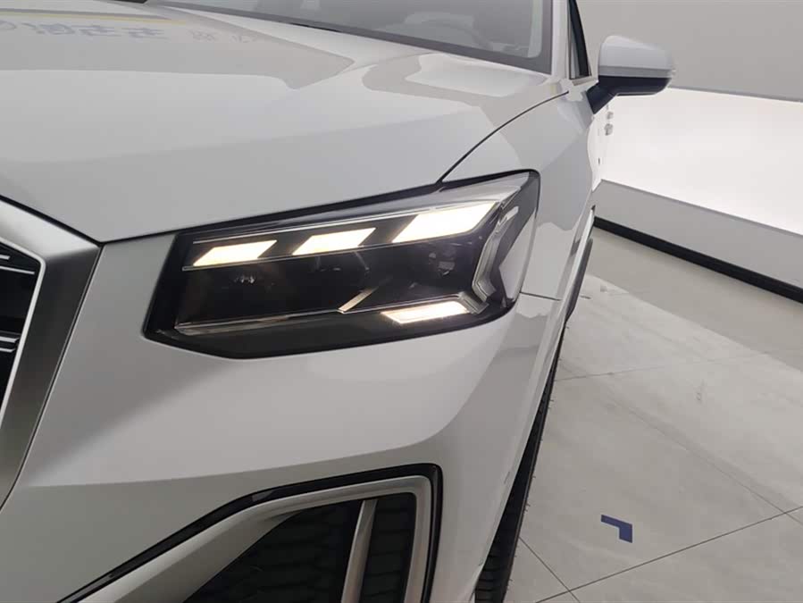 Audi Q2L 2024