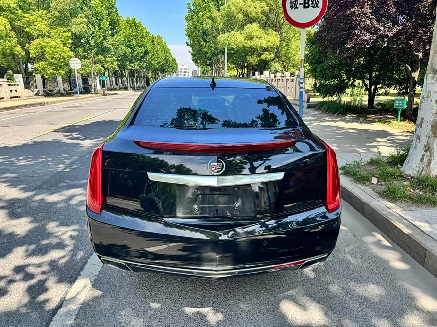 Cadillac XTS 2015