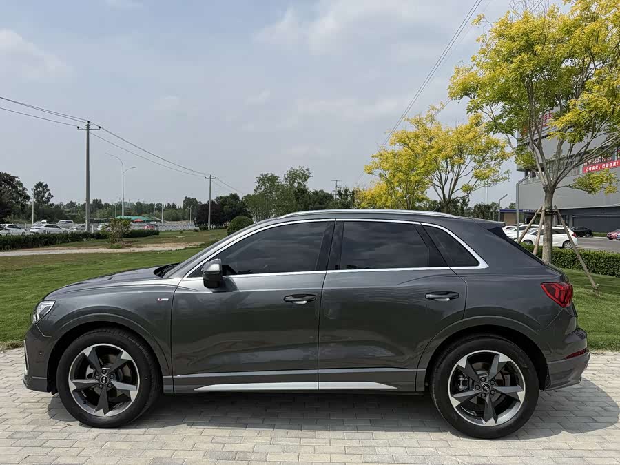 Audi Q3 2023
