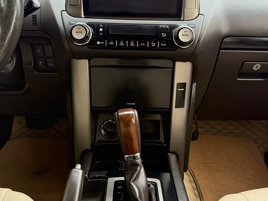 Toyota Prado 2010