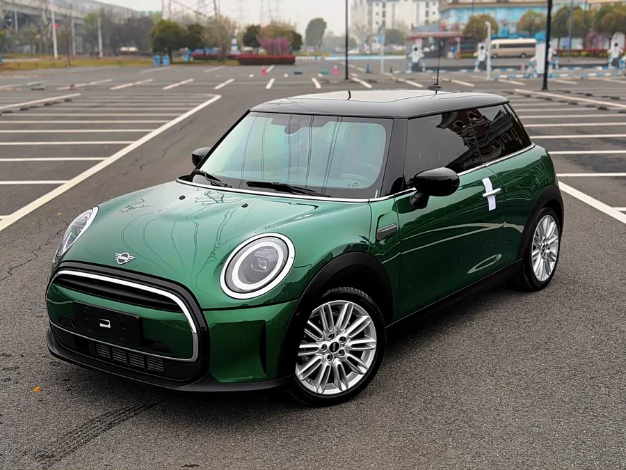 MINI MINI 2022