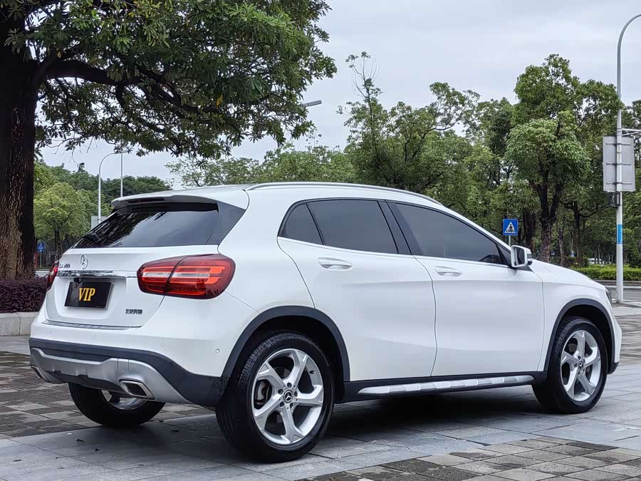Mercedes-Benz GLA 2017
