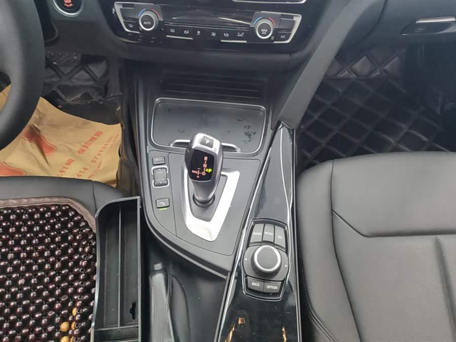 BMW 3 Series 2017 — фото 16