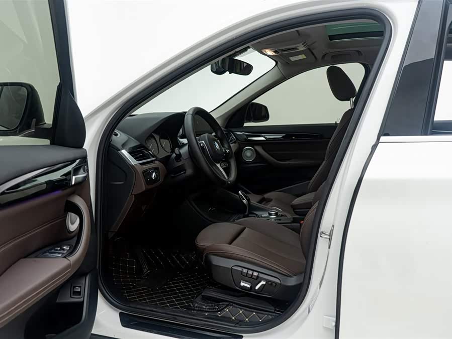 BMW X1 2021 — фото 17