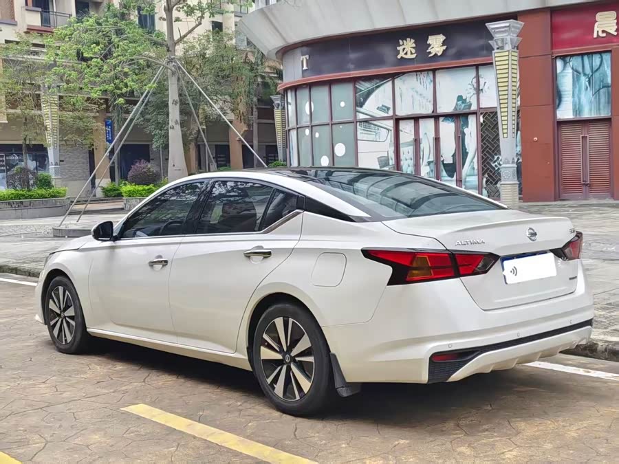Nissan Teana 2021