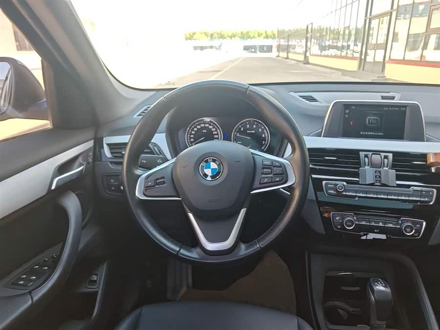 BMW X1 2019 — фото 11
