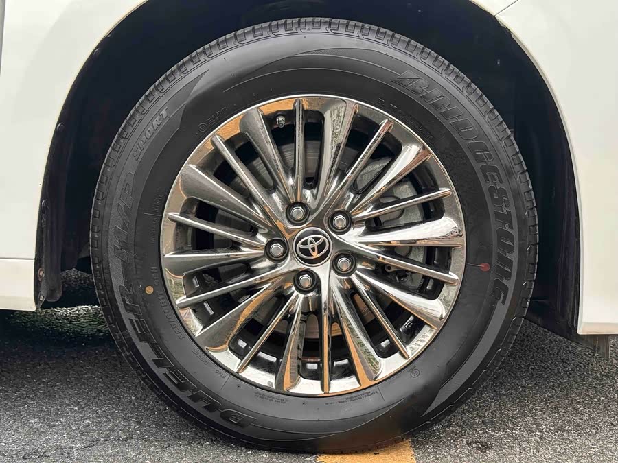 Toyota Alphard 2020 — фото 10