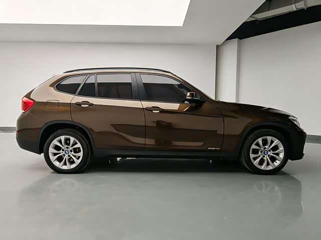 BMW X1 2013 — фото 19