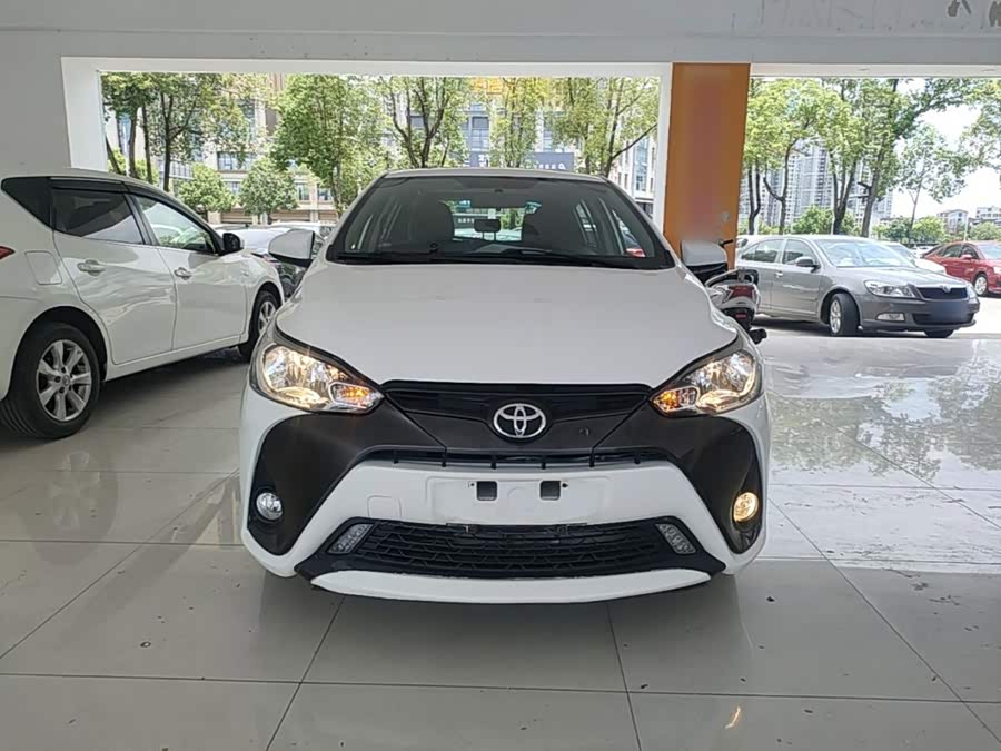 Toyota Yaris L 2016