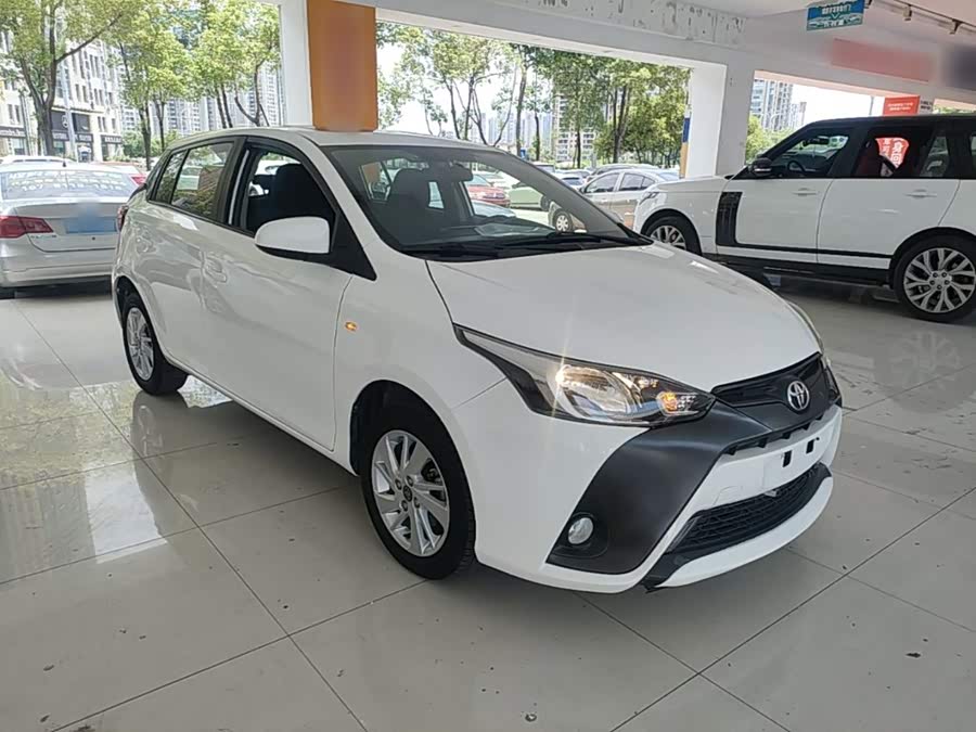 Toyota Yaris L 2016