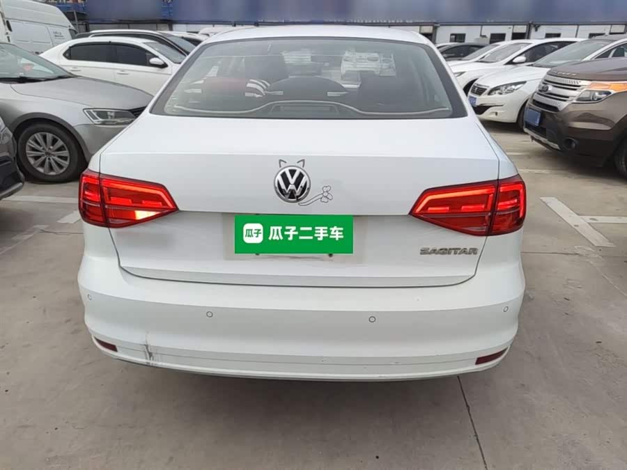 Volkswagen Sagitar 2018