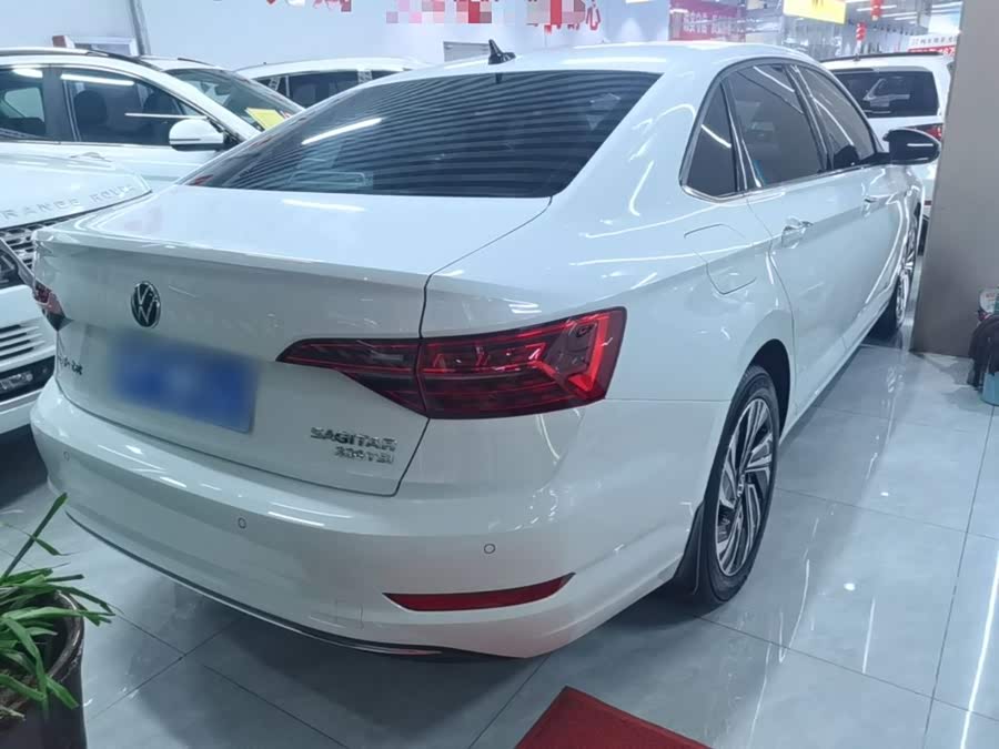Volkswagen Sagitar 2022