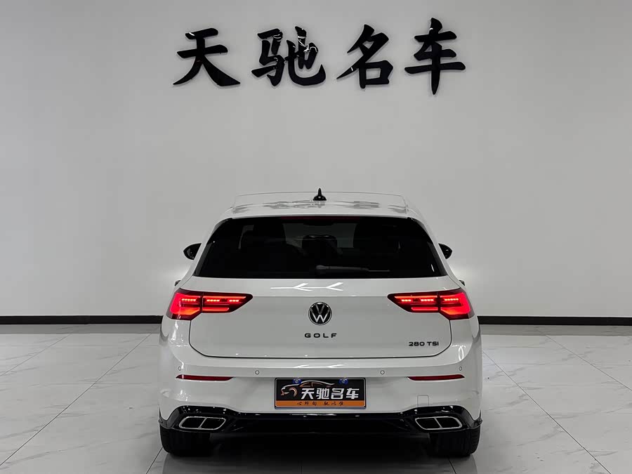 Volkswagen Golf 2023