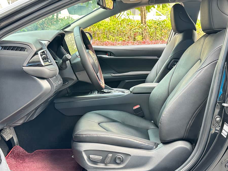 Toyota Camry 2021