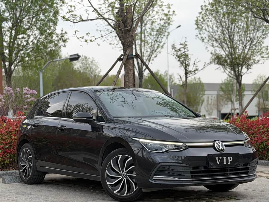Volkswagen Golf 2021