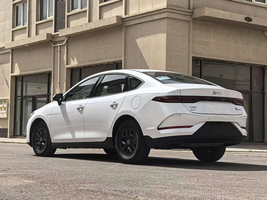 BYD Qin PLUS 2025 — фото 9