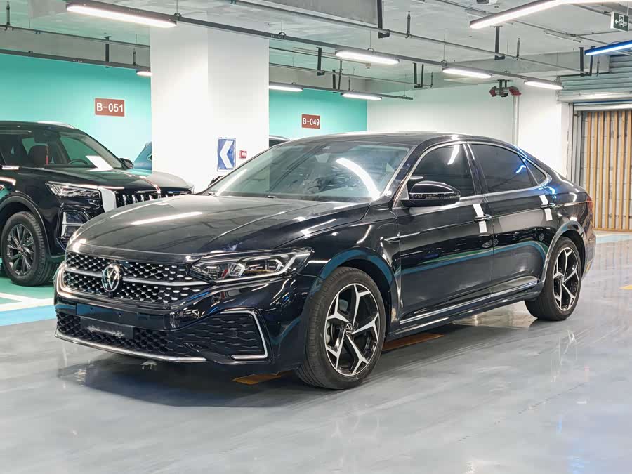 Volkswagen Passat 2024