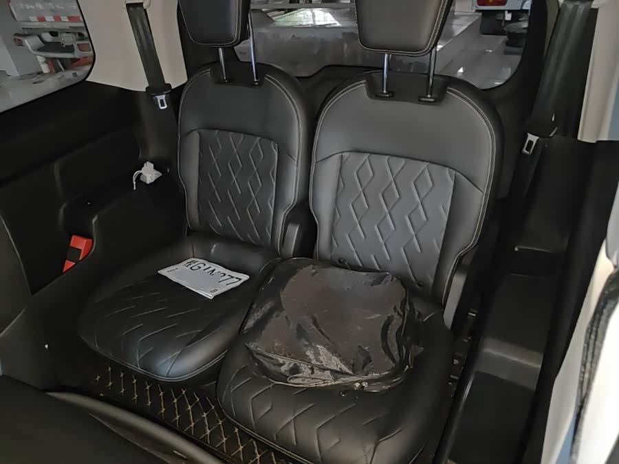 Baojun Kiwi EV 2023 — фото 17