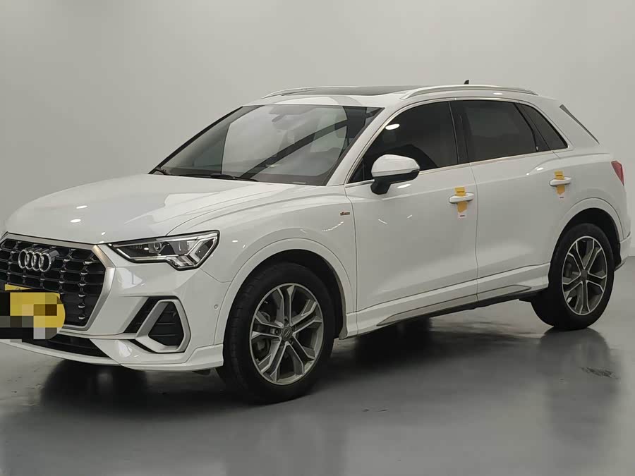Audi Q3 2021