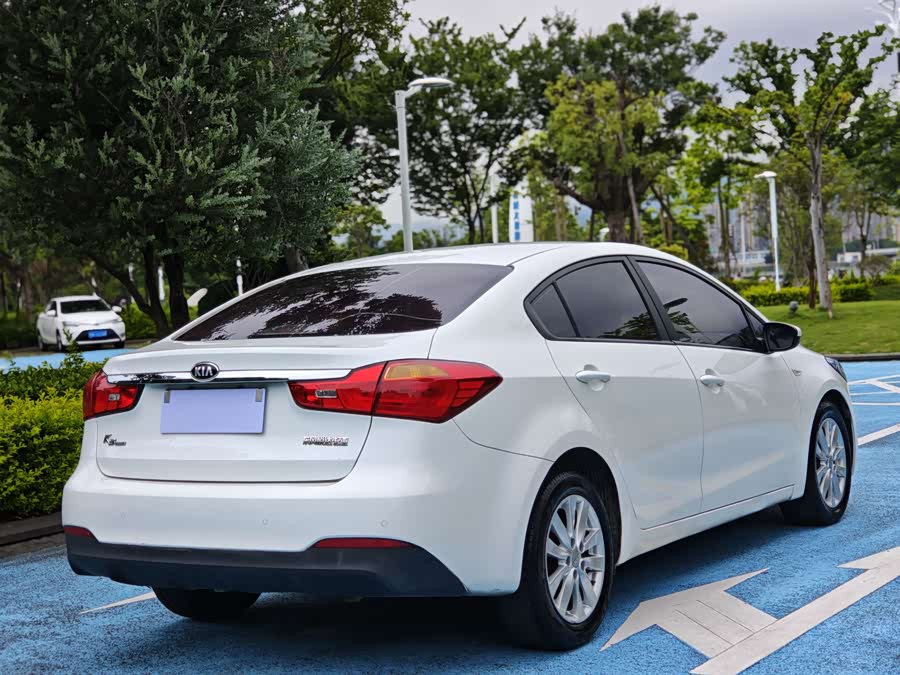 Kia K3 2015