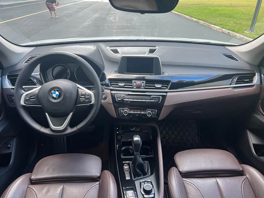 BMW X1 2019 — фото 12