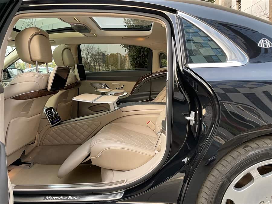 Mercedes-Benz Maybach S-Class 2015 — фото 14