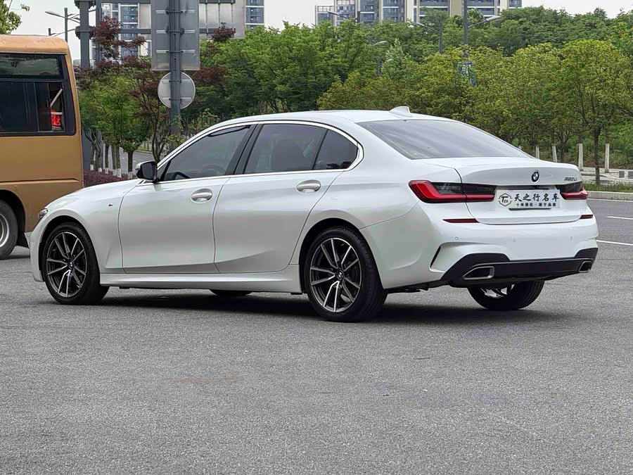 BMW 3 Series 2021 — фото 18