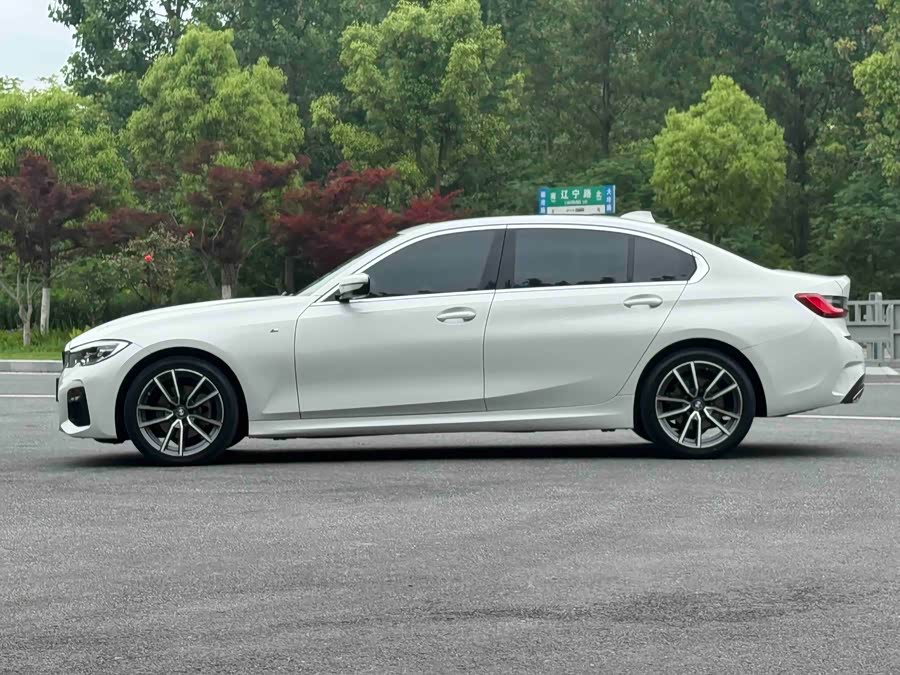 BMW 3 Series 2021