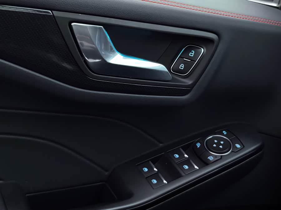 Ford Edge 2020 — фото 28