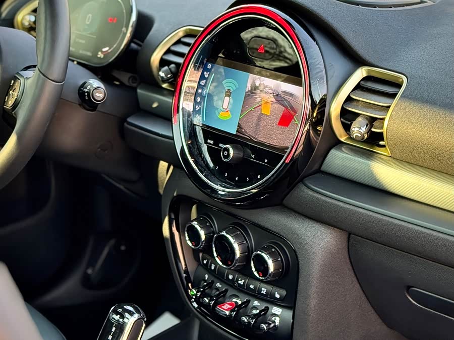 MINI Clubman 2022 — фото 16