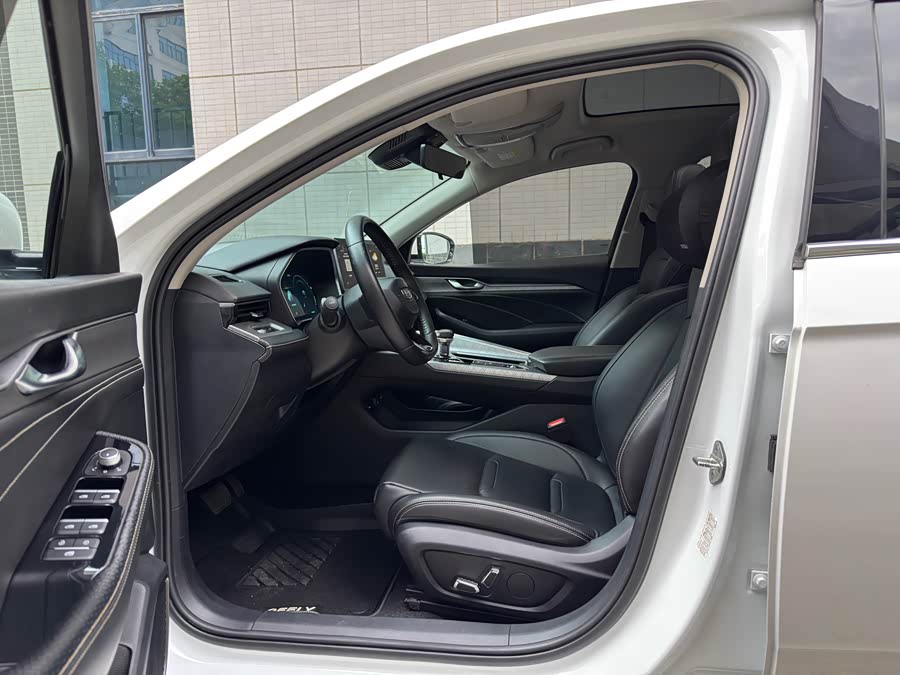 Geely Xingrui 2021