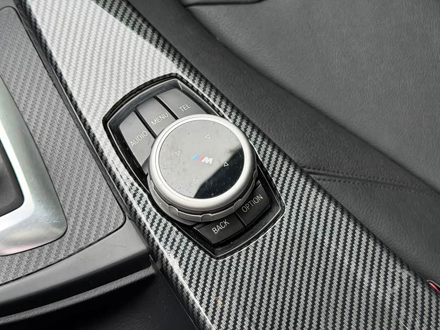 BMW 3 Series 2015 — фото 30