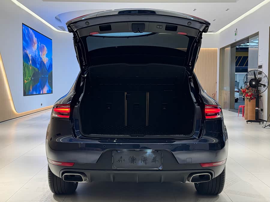 Porsche Macan 2018 — фото 22