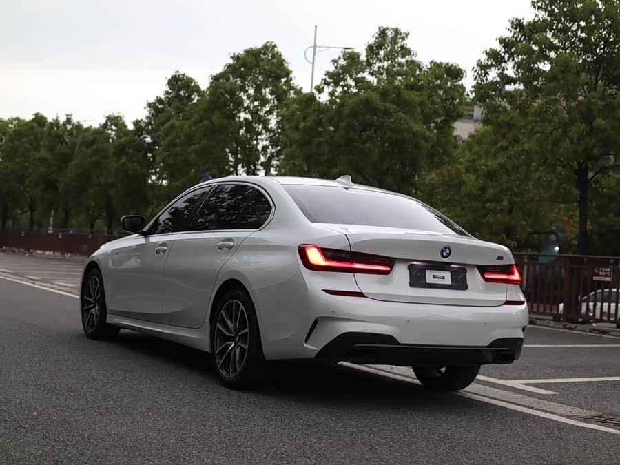 BMW 3 Series 2022