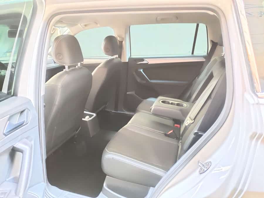 Volkswagen Tiguan L 2017 — фото 9