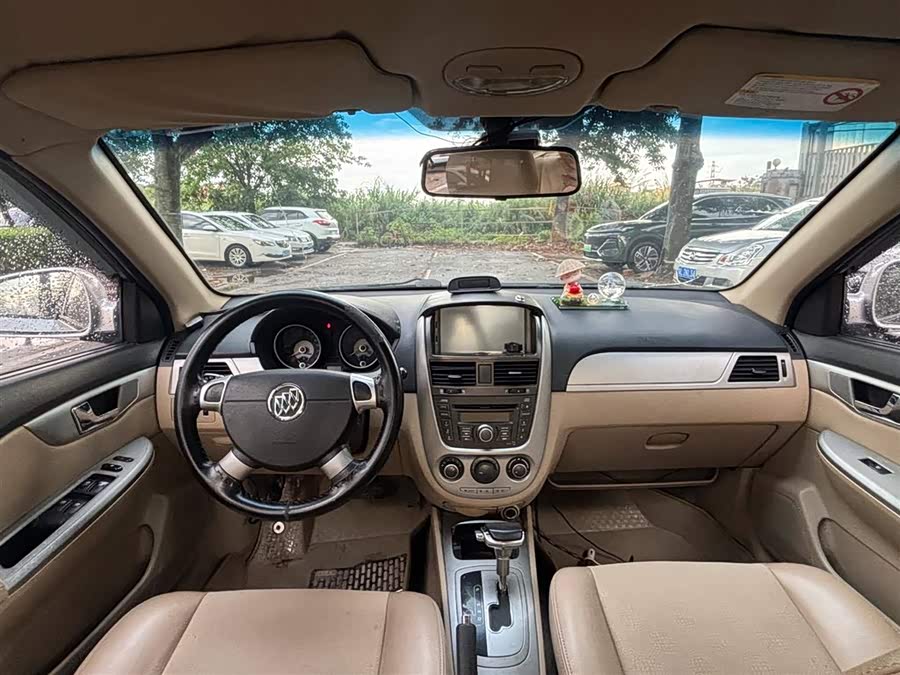 Buick Excelle 2013