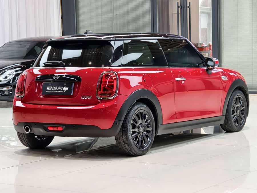 MINI MINI 2021