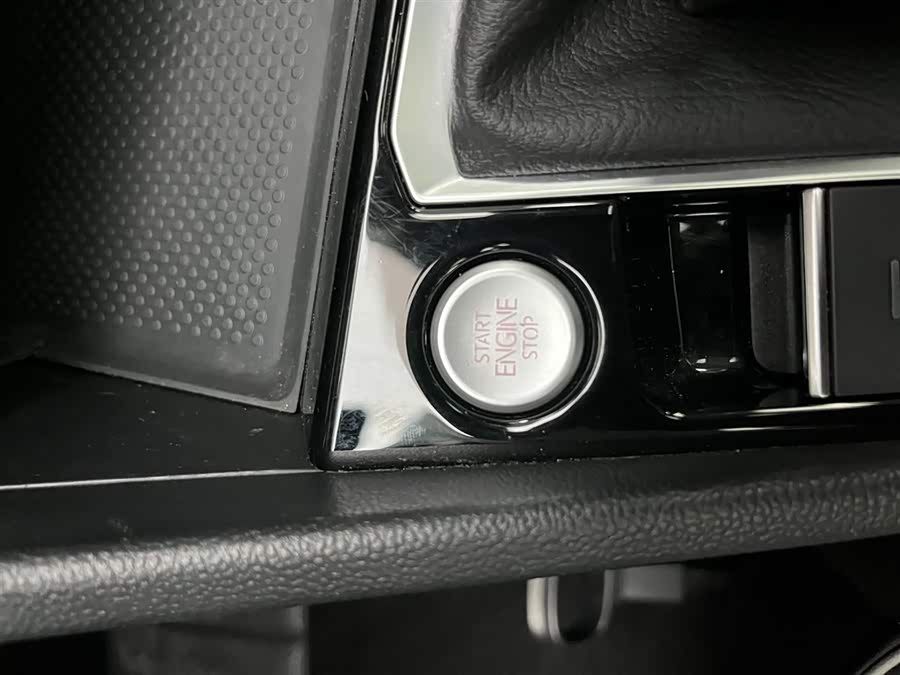 Volkswagen Sagitar 2023