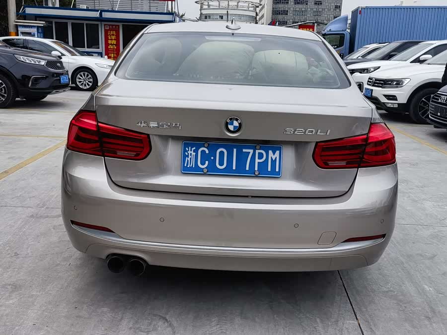 BMW 3 Series 2019 — фото 9