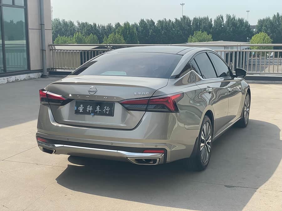 Nissan Teana 2022