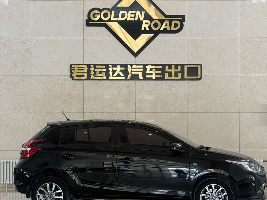 Toyota Yaris L 2022