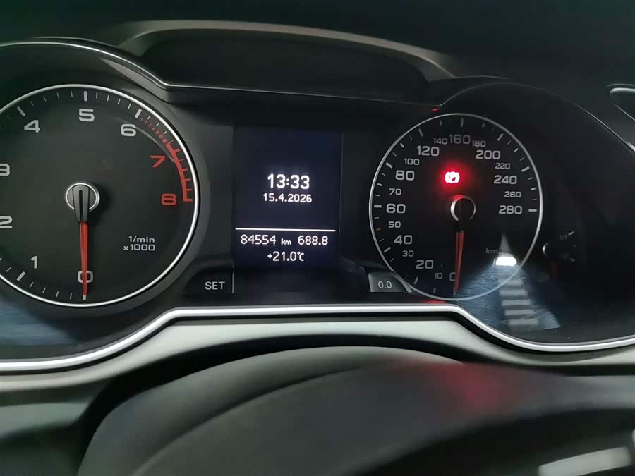 Audi A4L 2016