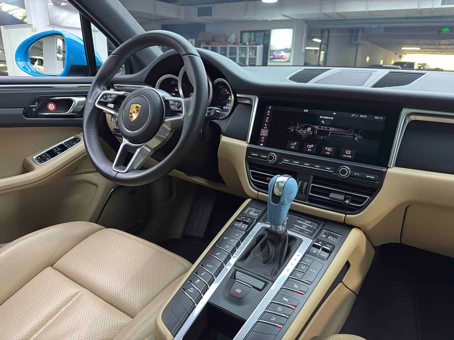 Porsche Macan 2021 — фото 16