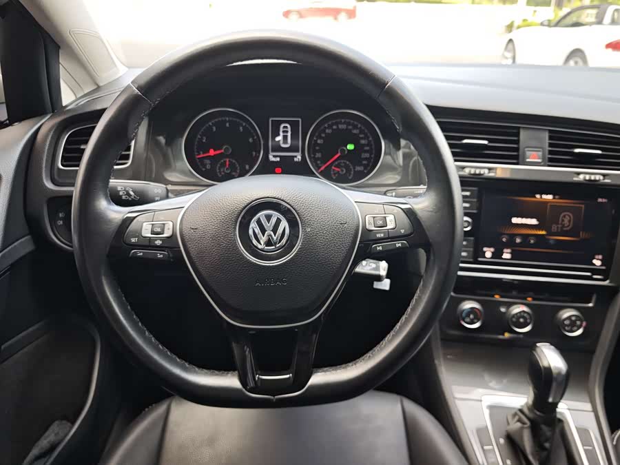 Volkswagen Golf 2019