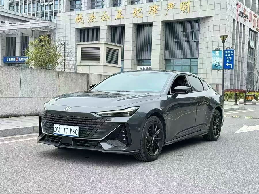 Changan UNI-V 2024